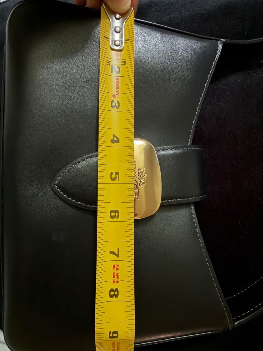 Coach Black Leather Shoulder Bag with Gold Turn-Lock - Picture 3 of 4